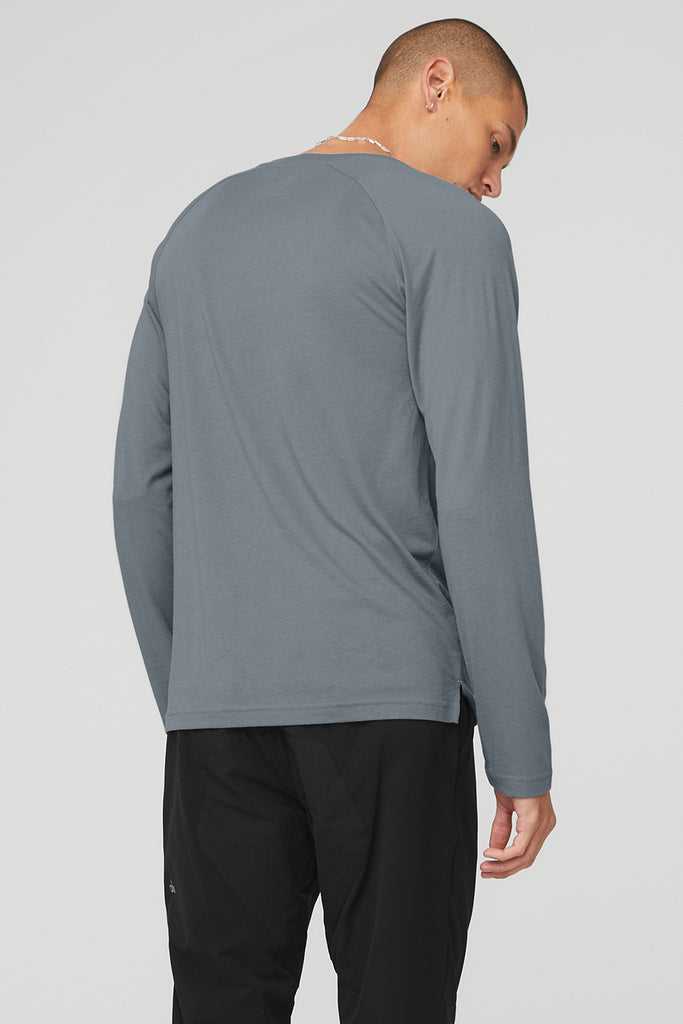 Long Sleeve Alo Yoga Triumph Tee Šedé Blankyt | JSVLETW-38