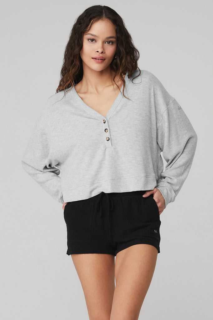 Mikiny Alo Yoga Alolux Soho Crop Henley Šedé | YACTEUX-12