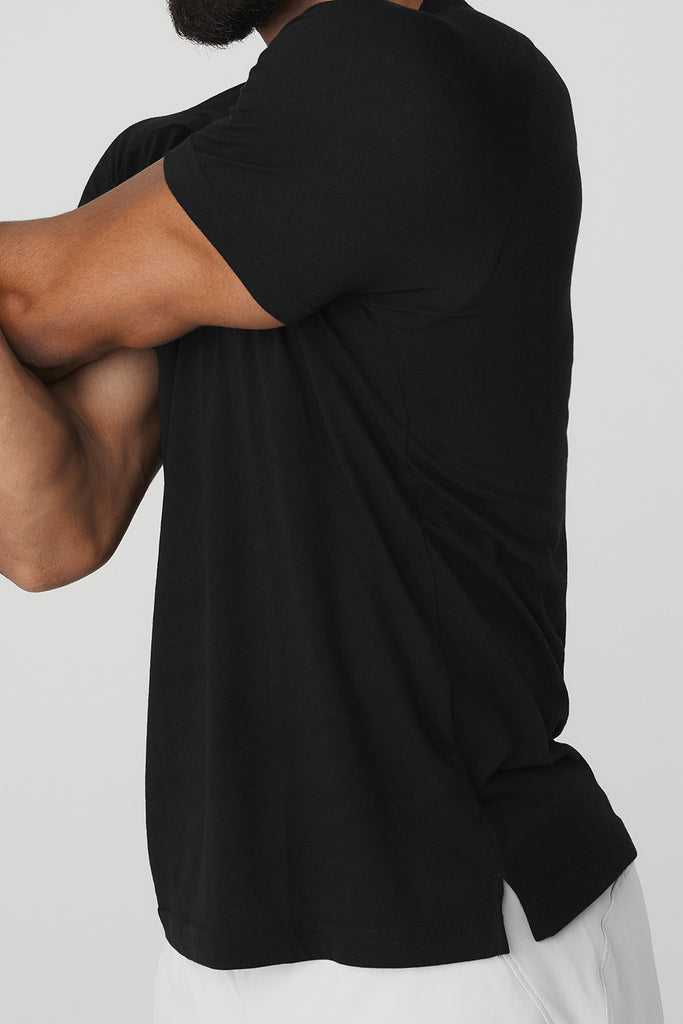 Short Sleeve Alo Yoga The Triumph Crew Neck Tee Černé | RKWJHCQ-89