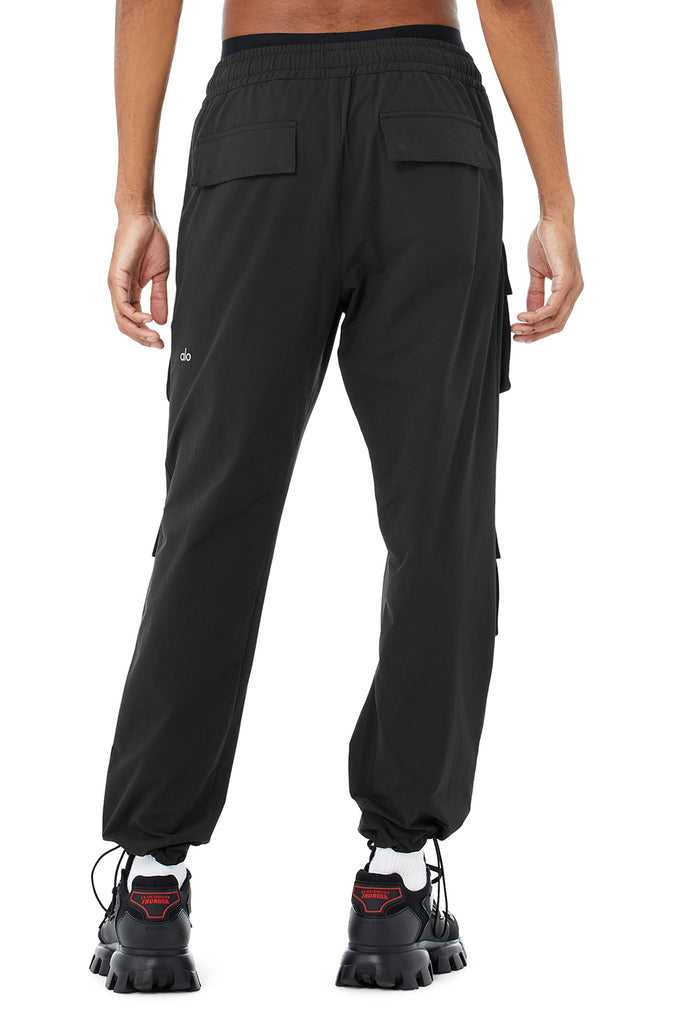 Sportovní Kalhoty Alo Yoga Cargo Venture Pant Černé | XCAYRVL-29