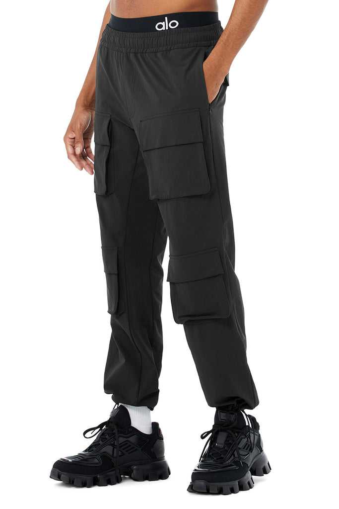 Sportovní Kalhoty Alo Yoga Cargo Venture Pant Černé | XCAYRVL-29