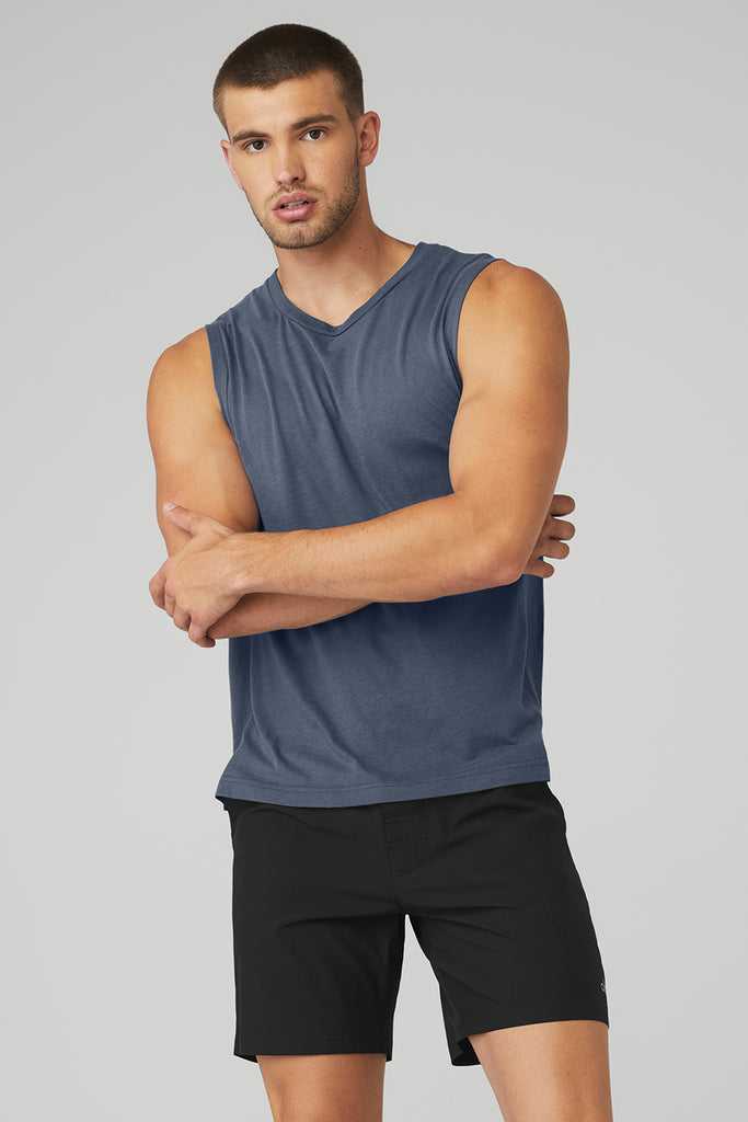 Tílko Alo Yoga The Triumph Muscle Tmavě Blankyt Blankyt | BIJKQMN-87