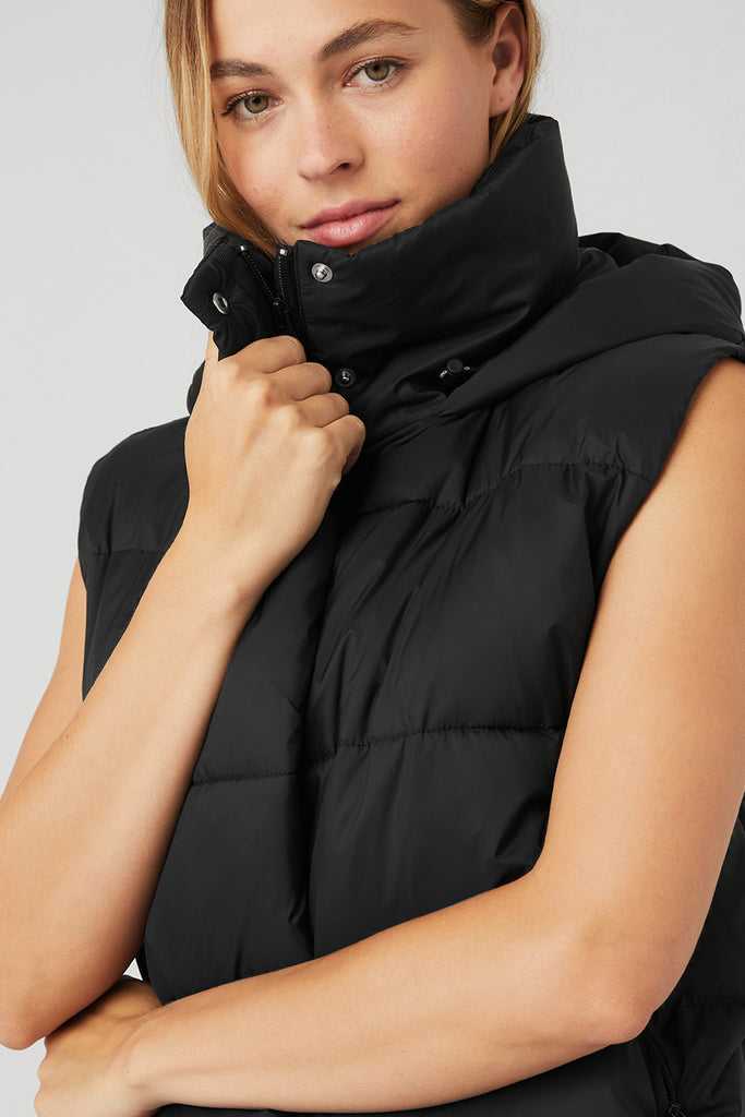Vesty Alo Yoga Gold Rush Puffer Černé | MDRCABG-21